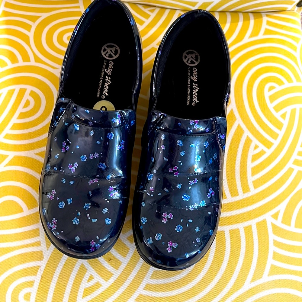 Clogs